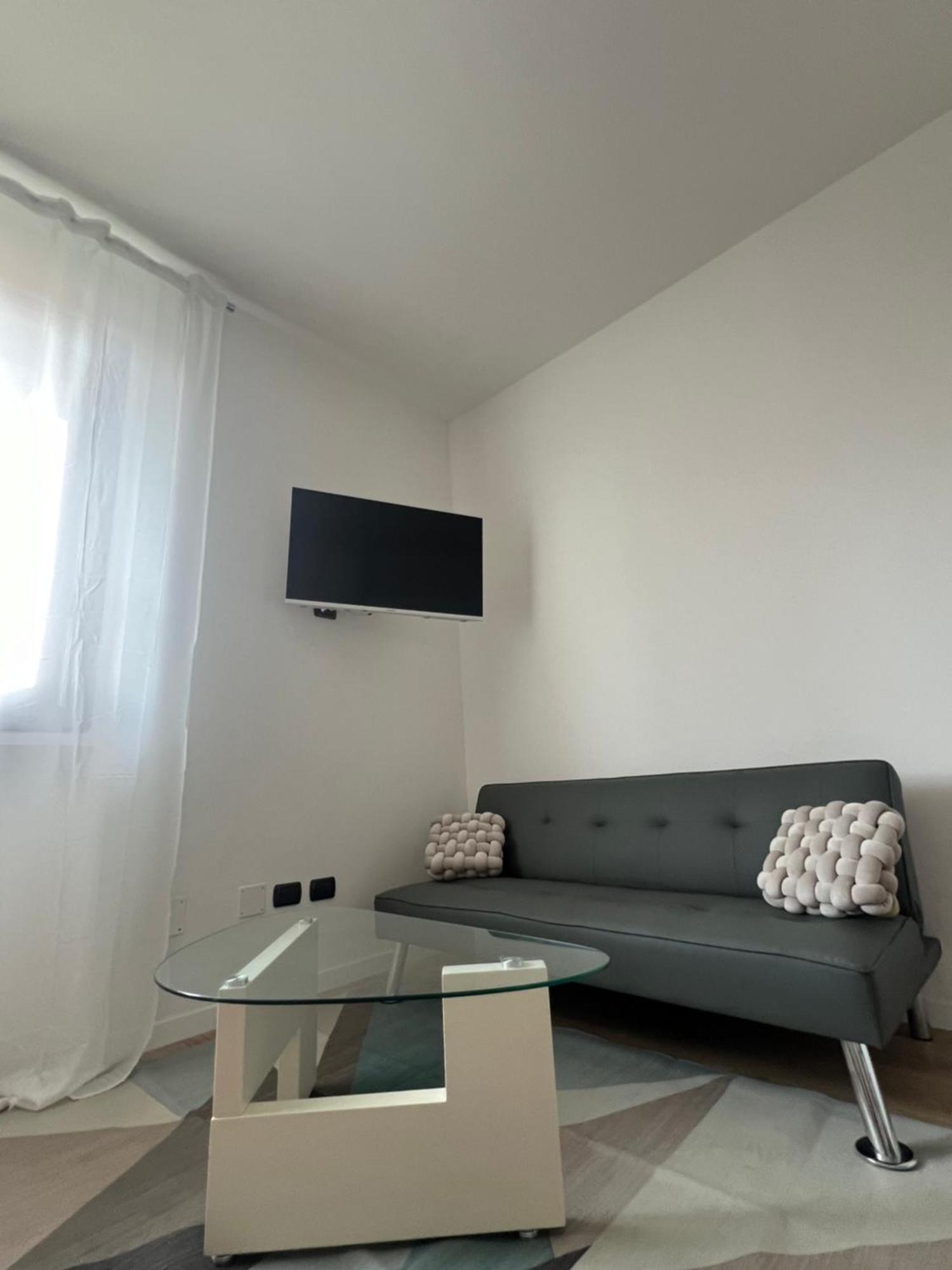 Monolocale Ovidio Aparthotel Μιλάνο Εξωτερικό φωτογραφία